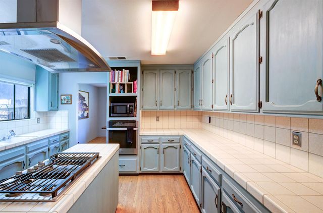 1359 W Moraga Road, Fresno, CA 93711