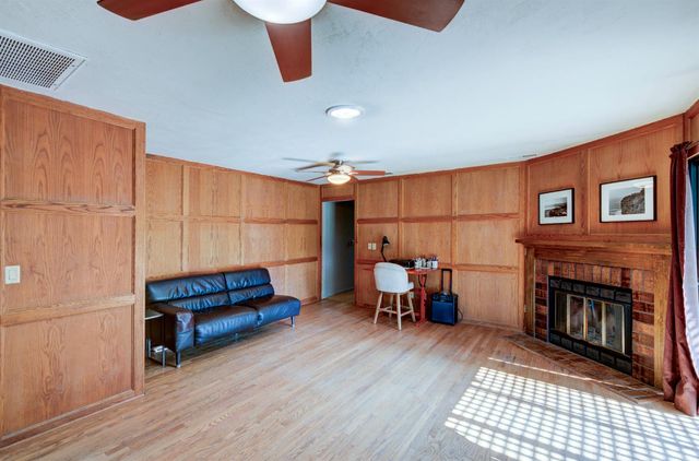 1359 W Moraga Road, Fresno, CA 93711