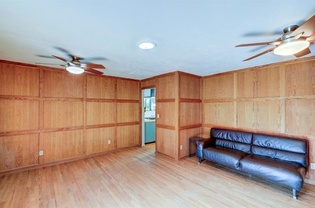 1359 W Moraga Road, Fresno, CA 93711