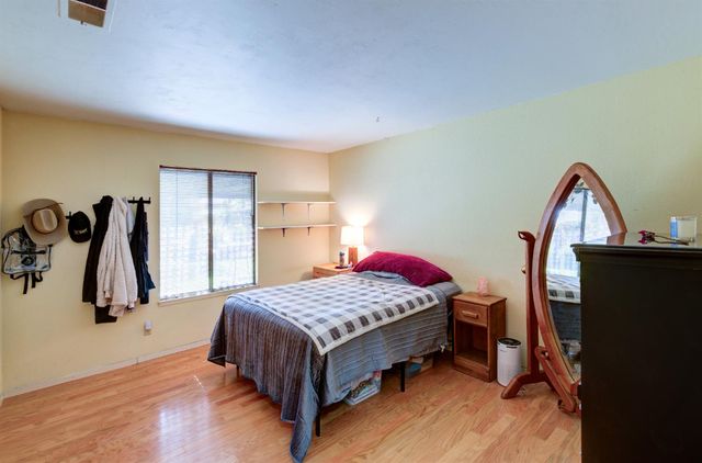 1359 W Moraga Road, Fresno, CA 93711