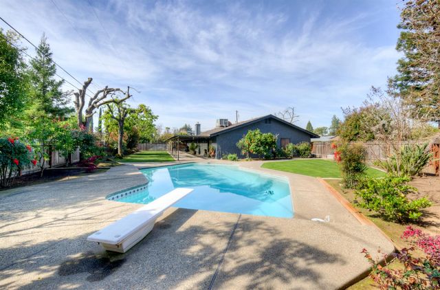 1359 W Moraga Road, Fresno, CA 93711