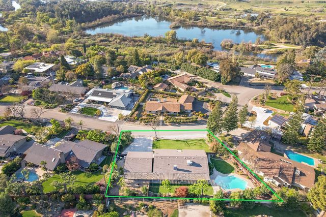 1359 W Moraga Road, Fresno, CA 93711