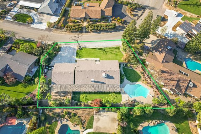 1359 W Moraga Road, Fresno, CA 93711