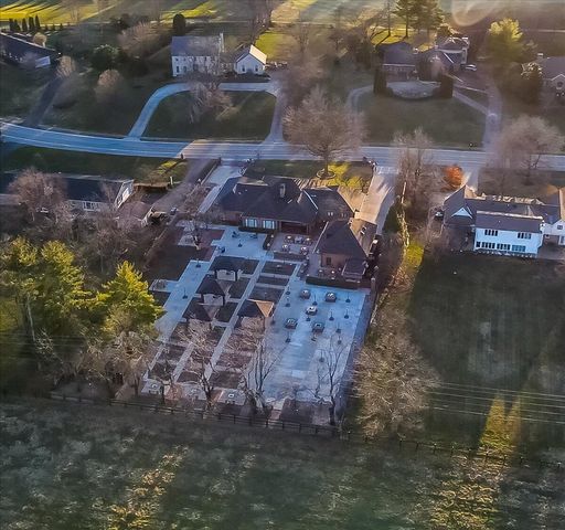 1813 Bahama Road, Lexington, KY 40509