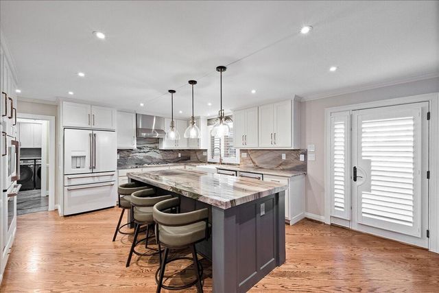 1813 Bahama Road, Lexington, KY 40509