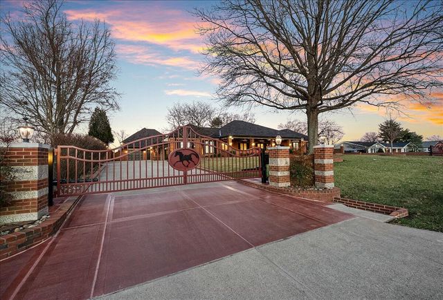 1813 Bahama Road, Lexington, KY 40509