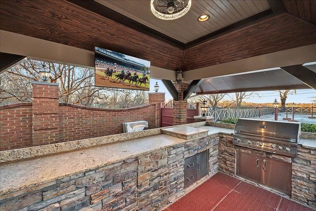 1813 Bahama Road, Lexington, KY 40509