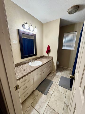 2023 Rice Drive, Levelland, TX 79336