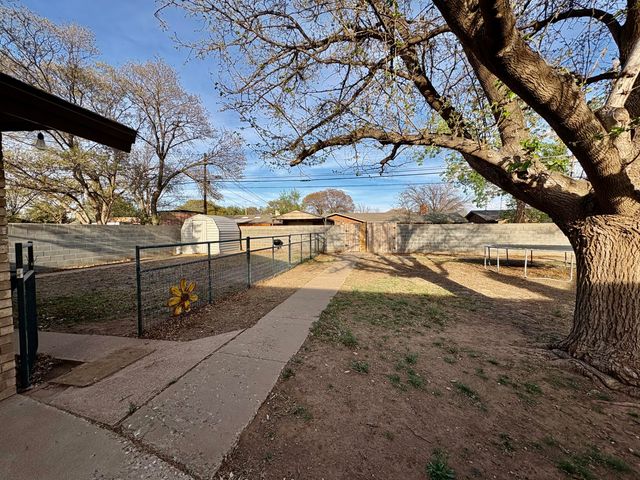 2023 Rice Drive, Levelland, TX 79336