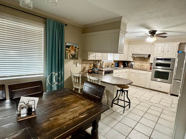 2023 Rice Drive, Levelland, TX 79336