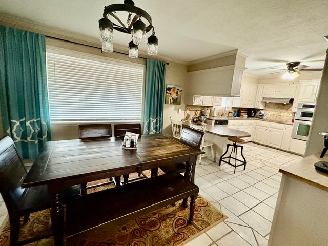 2023 Rice Drive, Levelland, TX 79336