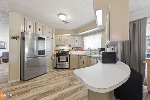 3572 W ROSS Avenue, Glendale, AZ 85308