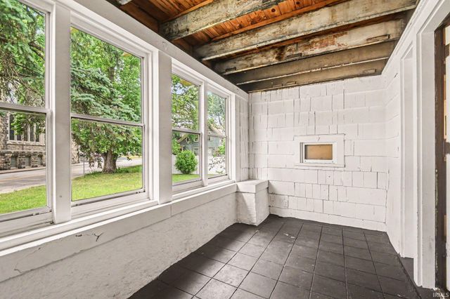 929 W Colfax Avenue, South Bend, IN 46601