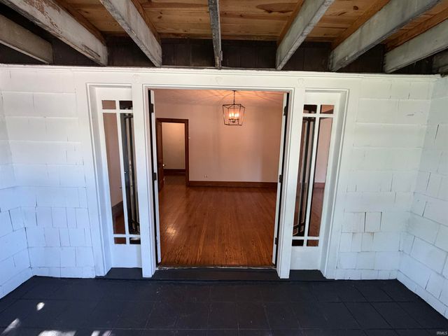 929 W Colfax Avenue, South Bend, IN 46601