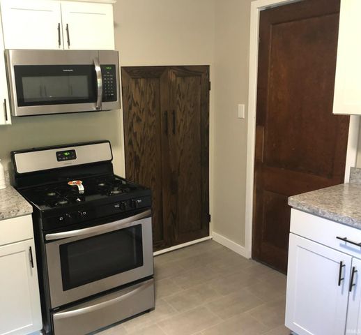 929 W Colfax Avenue, South Bend, IN 46601