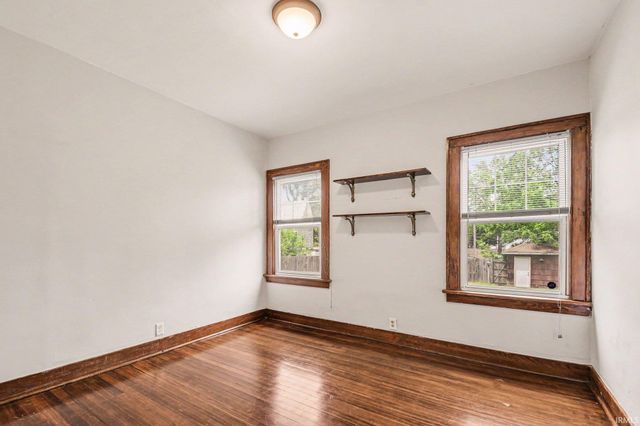 929 W Colfax Avenue, South Bend, IN 46601