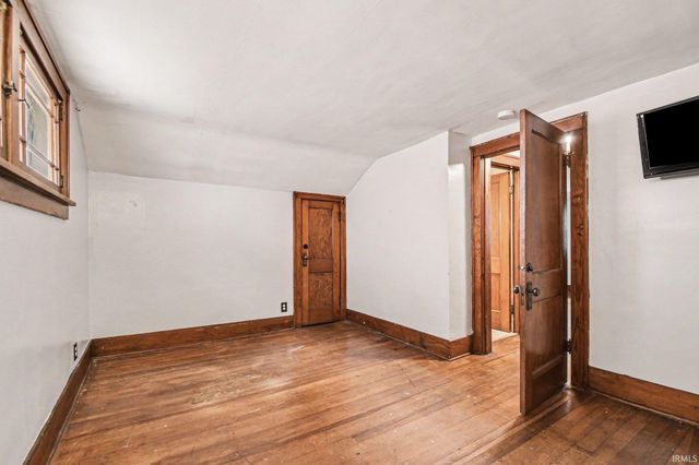 929 W Colfax Avenue, South Bend, IN 46601