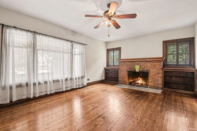 929 W Colfax Avenue, South Bend, IN 46601