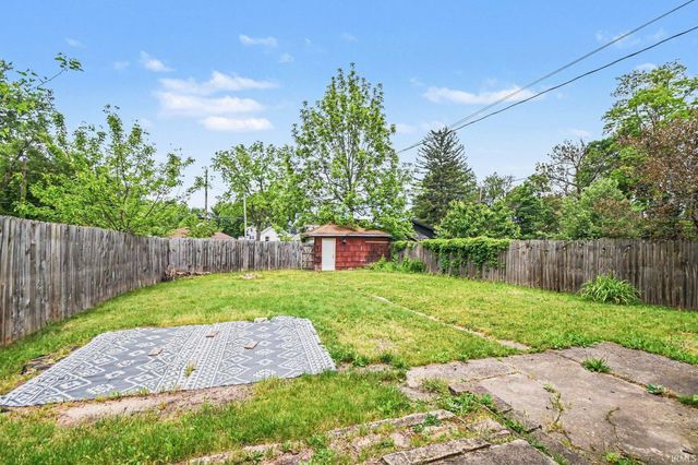929 W Colfax Avenue, South Bend, IN 46601