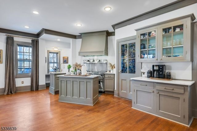 60 Wildwood Ave, West Orange Twp., NJ 07052