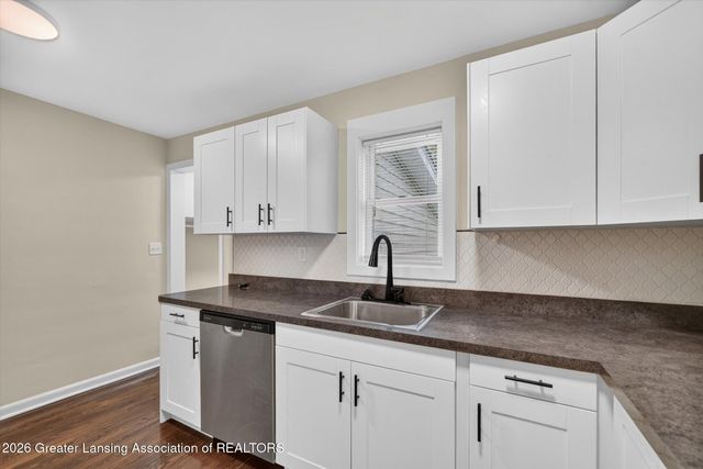 9595 W Grand River Highway, Grand Ledge, MI 48837