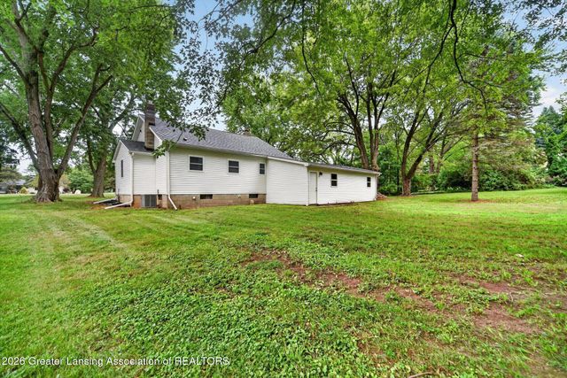 9595 W Grand River Highway, Grand Ledge, MI 48837