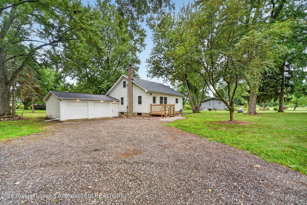 9595 W Grand River Highway, Grand Ledge, MI 48837