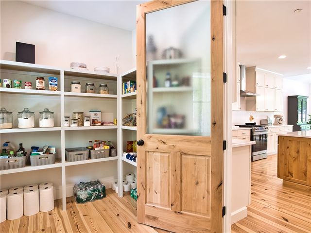 1 Hinter Way, Little Compton, RI 02837