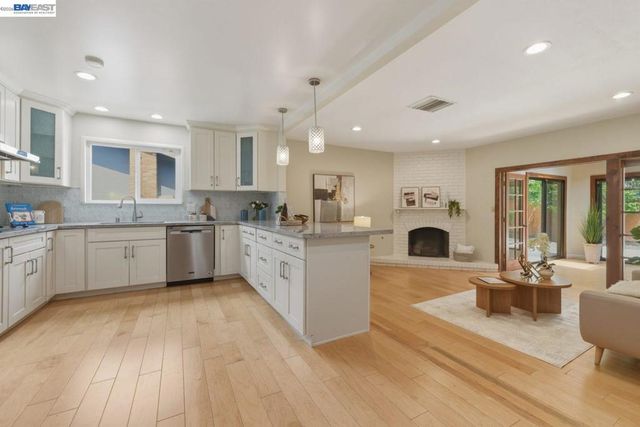 1621 Harvest Rd, Pleasanton, CA 94566