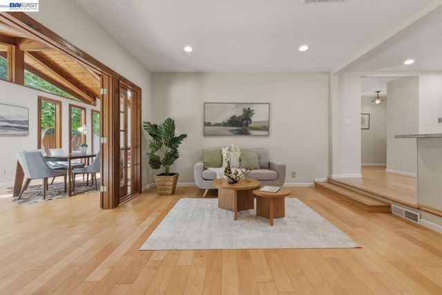 1621 Harvest Rd, Pleasanton, CA 94566