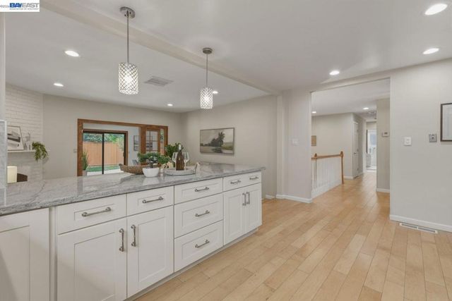 1621 Harvest Rd, Pleasanton, CA 94566