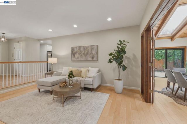 1621 Harvest Rd, Pleasanton, CA 94566