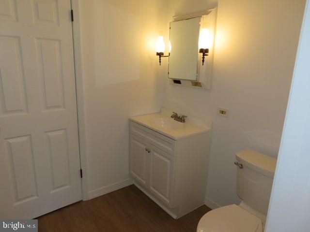 9 FRAZIER ST, Burlington, NJ 08016
