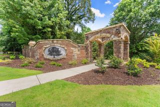 1748 Oak Tree Hollow, Gainesville, GA 30501