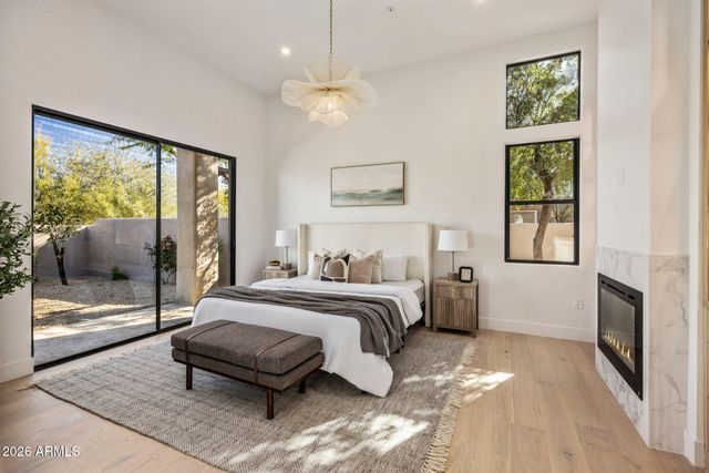 10874 E DALE Lane, Scottsdale, AZ 85262