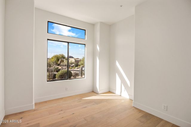 10874 E DALE Lane, Scottsdale, AZ 85262