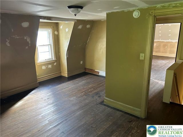 1129 Russell Avenue, Fountain Hill Boro, PA 18015