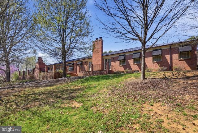 466 MERRIMANS LN, Winchester, VA 22601