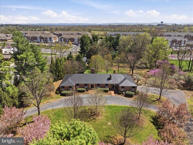 466 MERRIMANS LN, Winchester, VA 22601