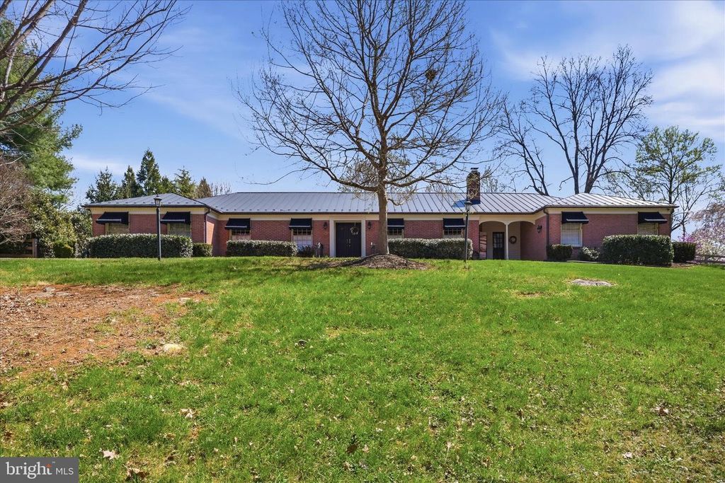 466 MERRIMANS LN, Winchester, VA 22601