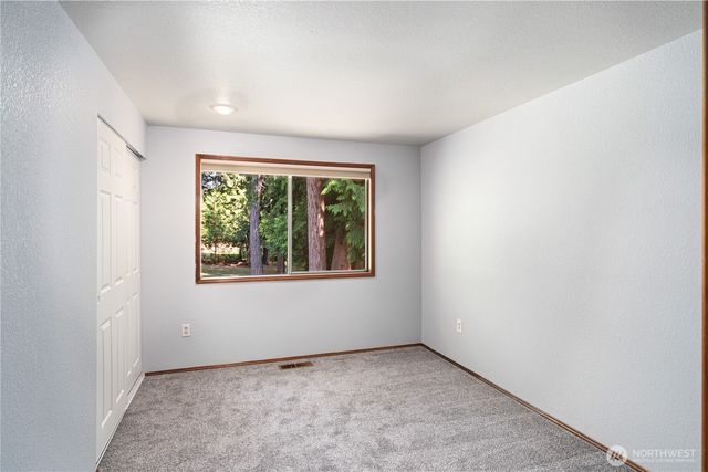 7410 Lazy S Lane NE, Bremerton, WA 98311