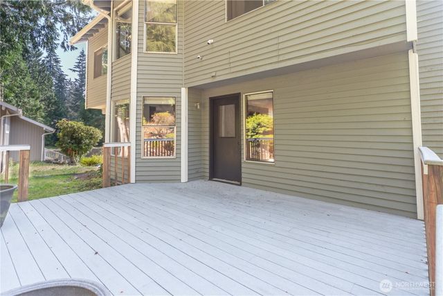 7410 Lazy S Lane NE, Bremerton, WA 98311