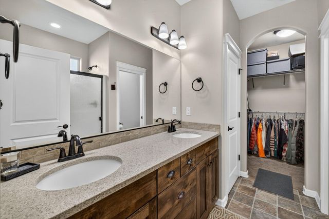 972 NE Steins Pillar Drive, Prineville, OR 97754