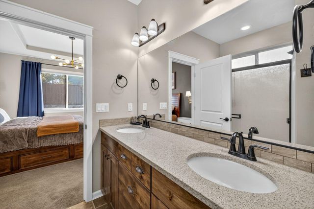 972 NE Steins Pillar Drive, Prineville, OR 97754