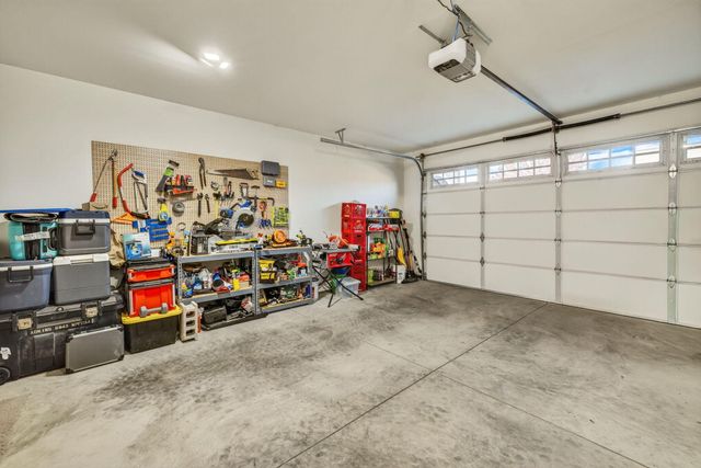 972 NE Steins Pillar Drive, Prineville, OR 97754