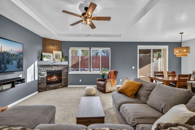 972 NE Steins Pillar Drive, Prineville, OR 97754