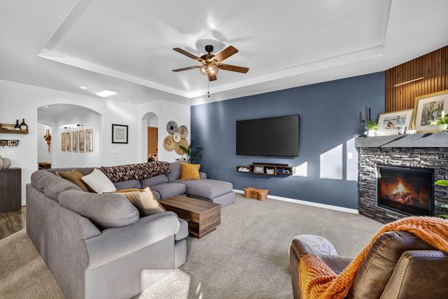 972 NE Steins Pillar Drive, Prineville, OR 97754