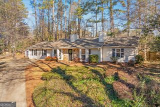 233 Sharney Lane NE, Kennesaw, GA 30144