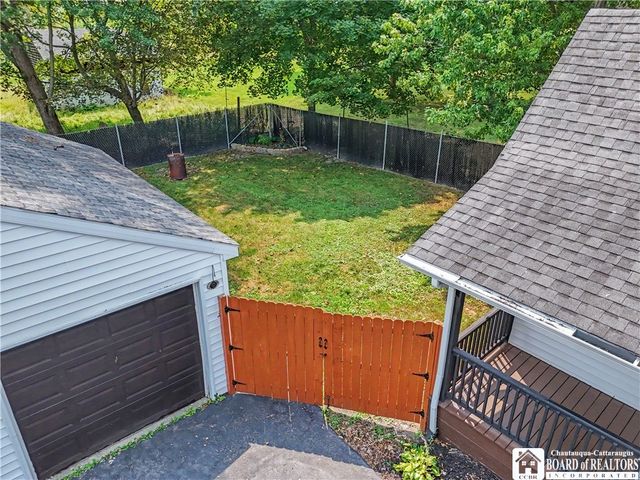 1369 Sturgeon Point Road, Evans, NY 14047