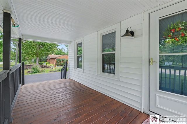 1369 Sturgeon Point Road, Evans, NY 14047